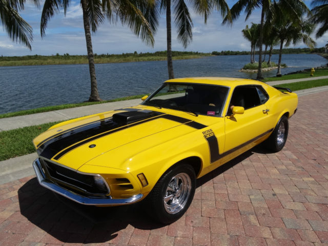 1970 Yellow Ford Mustang Coupe