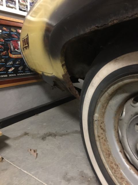 1971 Yellow Plymouth GTX