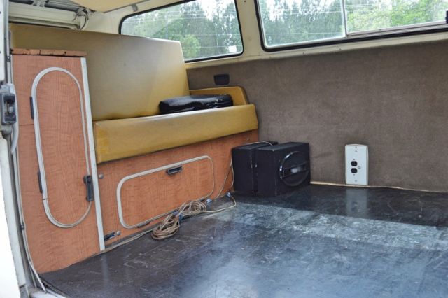 1971 Volkswagen Bus/Vanagon