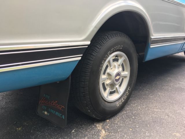 1972 blue with gray trim Chevrolet C-10 Full sized pickup
