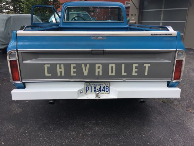 1972 blue with gray trim Chevrolet C-10 Full sized pickup
