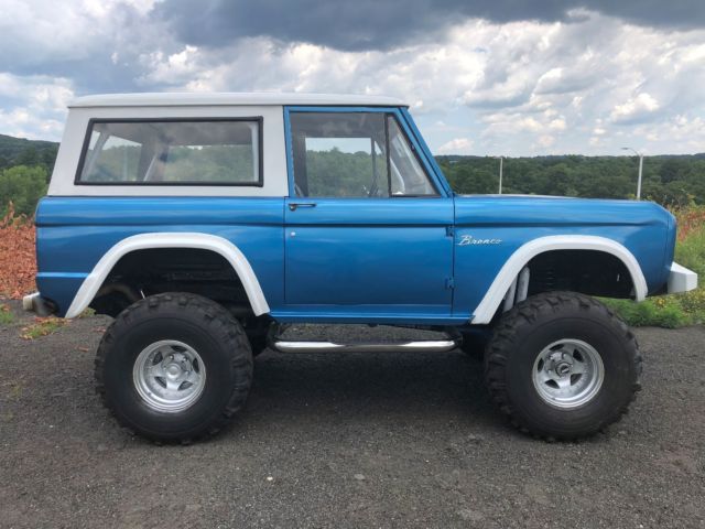 1974 Blue Ford Bronco