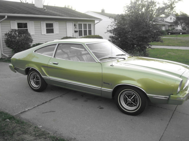 1974 Green Ford Mustang Hatchback