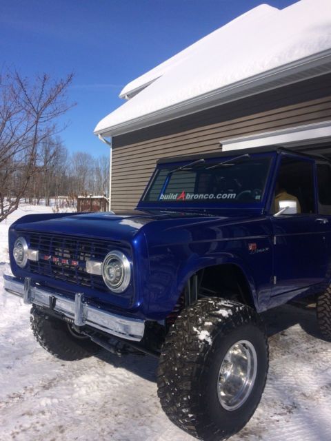 1975 Blue Ford Bronco