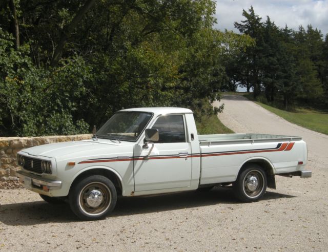 1976 White Toyota Other Long Bed