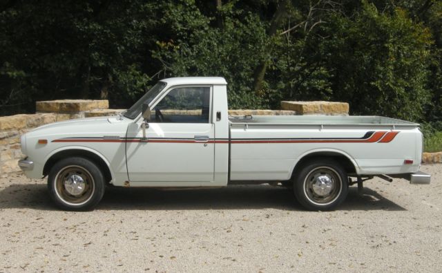 1976 White Toyota Other Long Bed