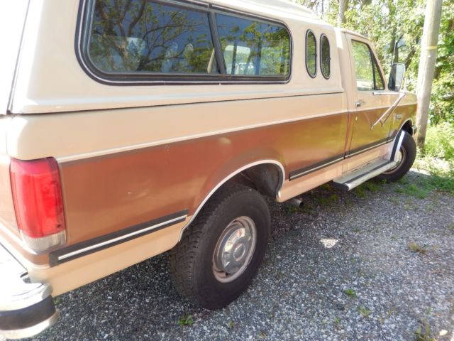 1987 Tan/Brown Ford F-250 Standard Cab Pickup