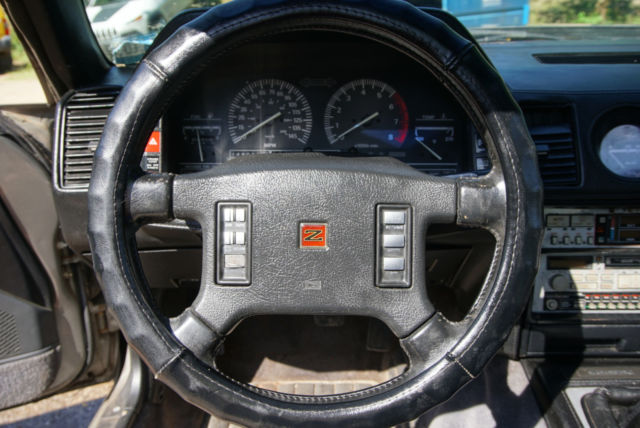 1987 Gray Nissan 300ZX Coupe