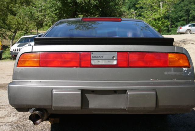 1987 Gray Nissan 300ZX Coupe
