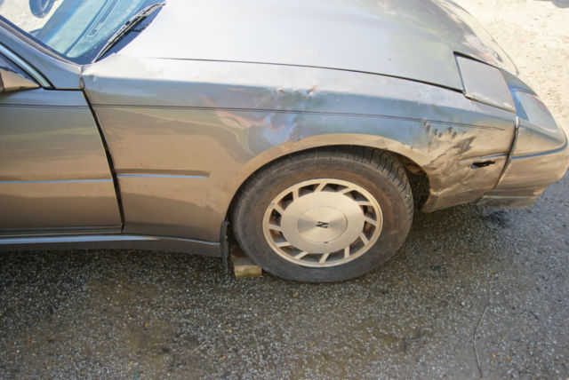 1987 Gray Nissan 300ZX Coupe
