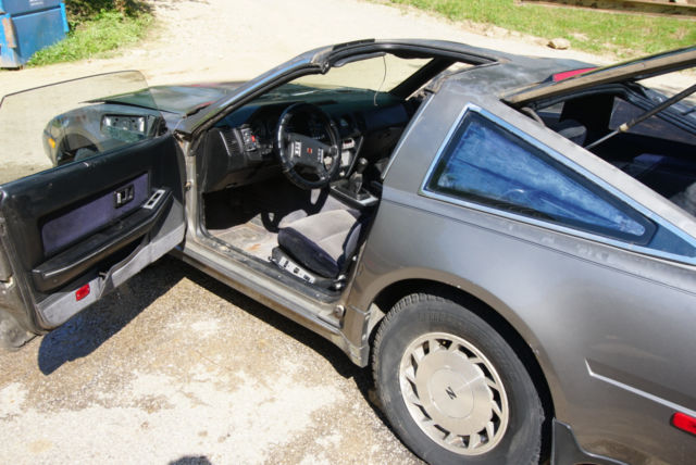 1987 Gray Nissan 300ZX Coupe