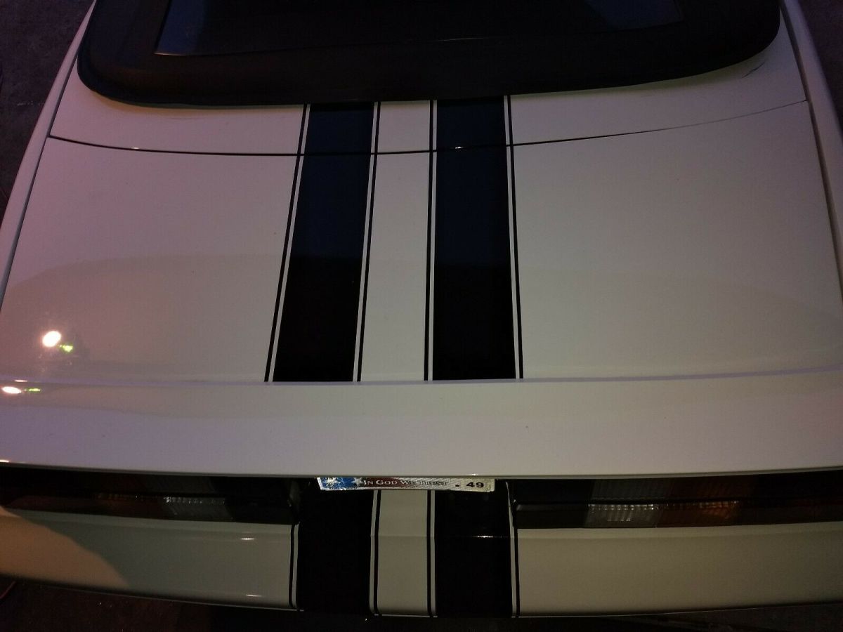 1988 White Chevrolet Camaro Convertible