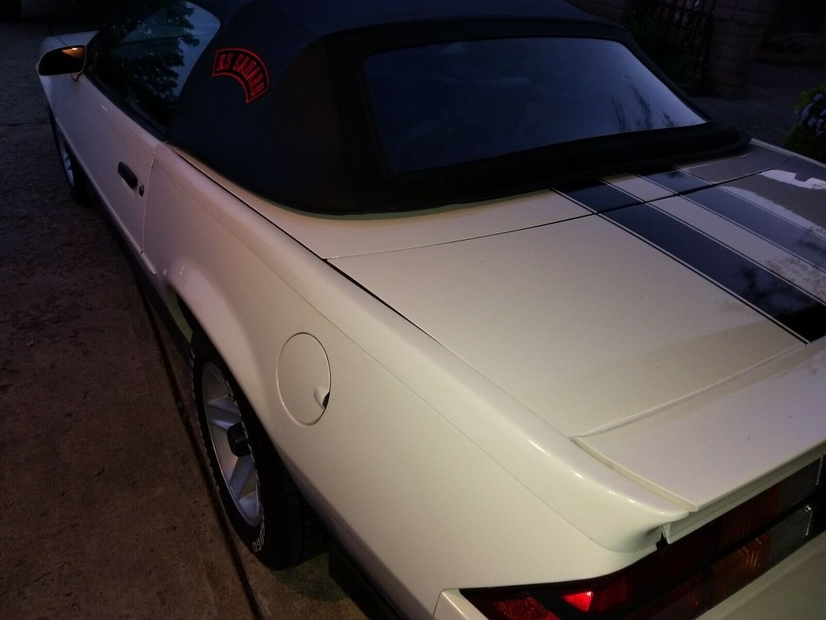 1988 White Chevrolet Camaro Convertible