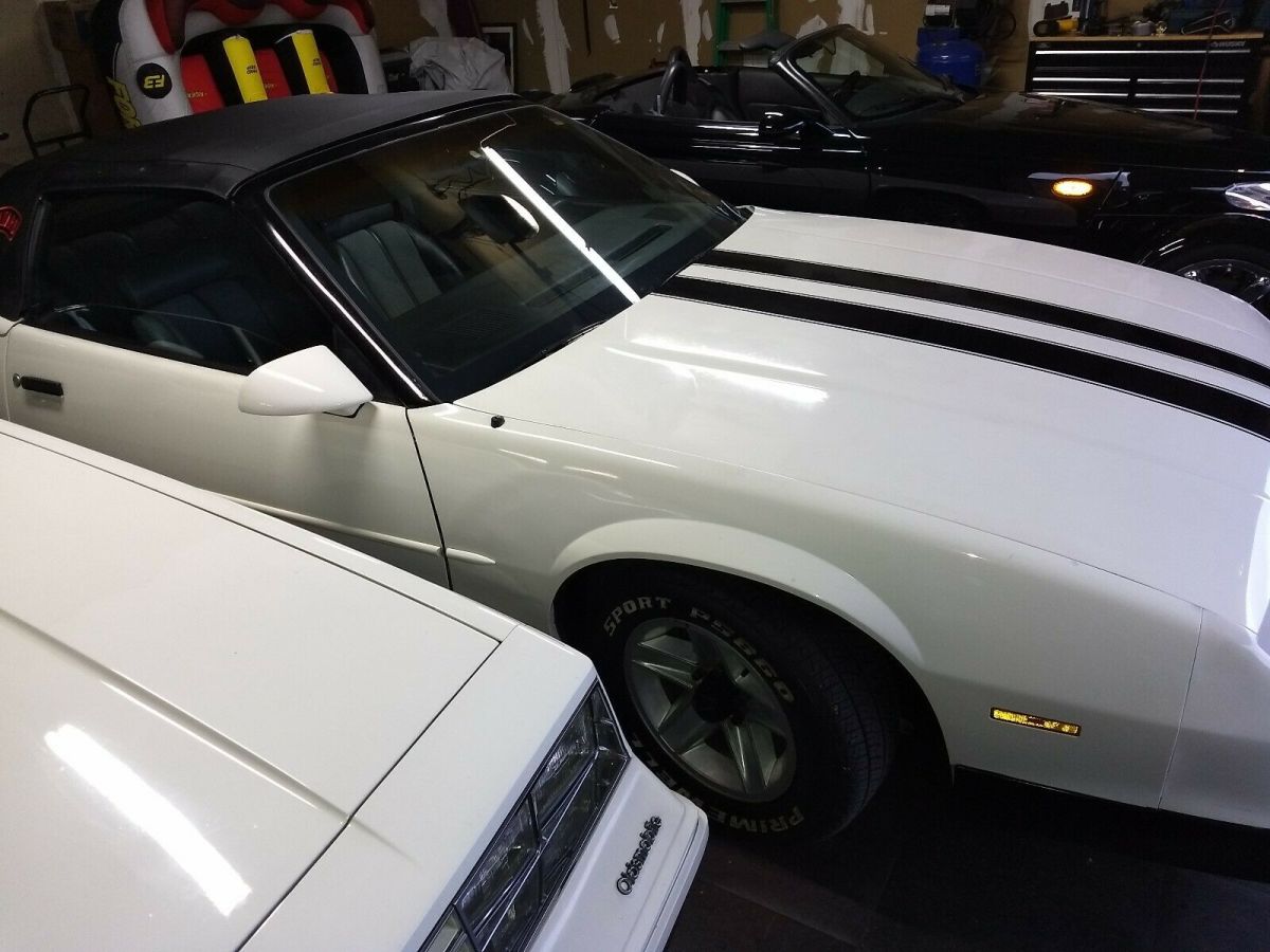 1988 White Chevrolet Camaro Convertible