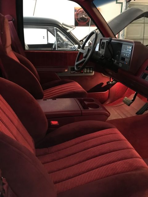 1990 Black Chevrolet Other Pickups