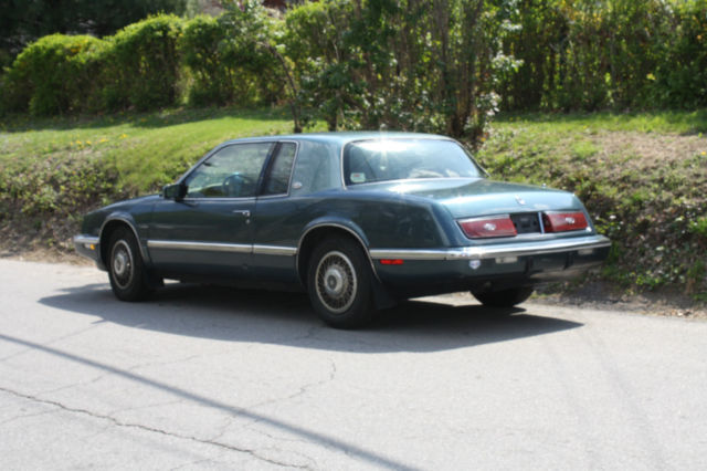 1992 Green Buick Riviera