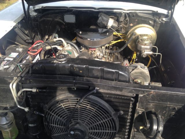 1957 white & red Chevrolet Nomad Wagon