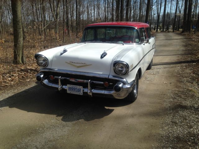 1957 white & red Chevrolet Nomad Wagon