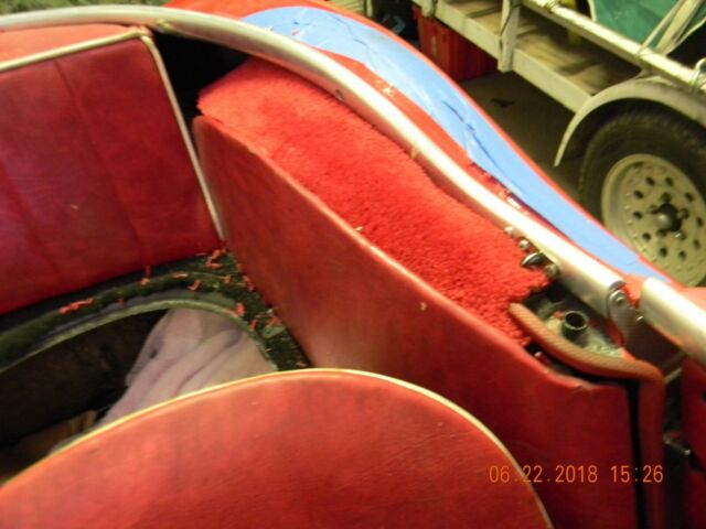 1960 RED / WHITE Austin Healey 3000 Convertible