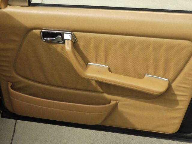 1985 Blue Mercedes-Benz 300-Series Wagon