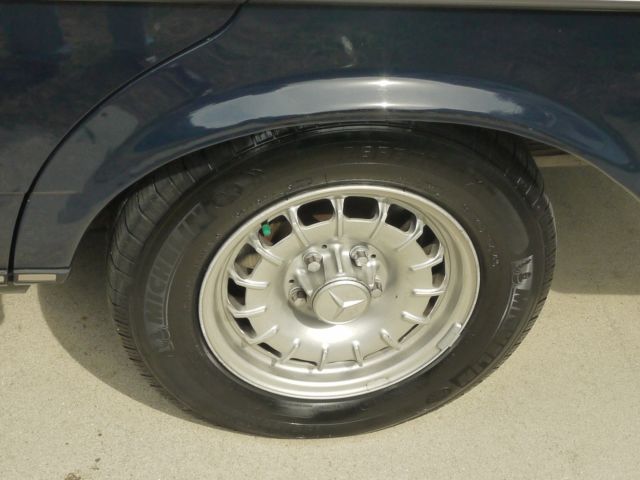 1985 Blue Mercedes-Benz 300-Series Wagon