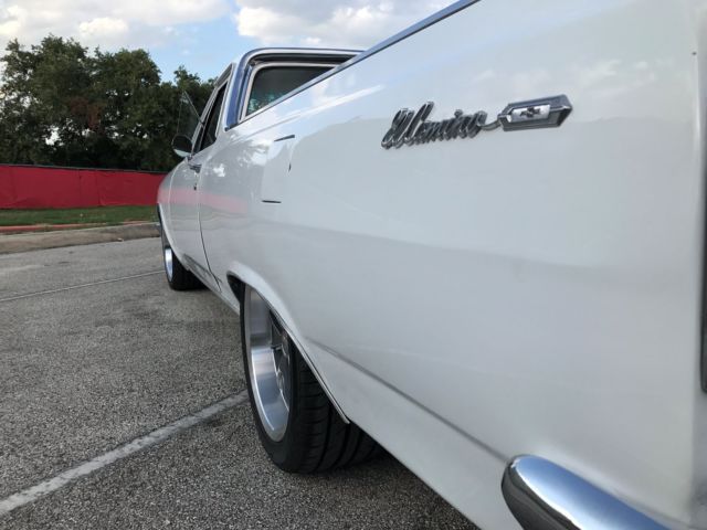 1965 White Chevrolet El Camino