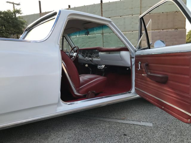 1965 White Chevrolet El Camino