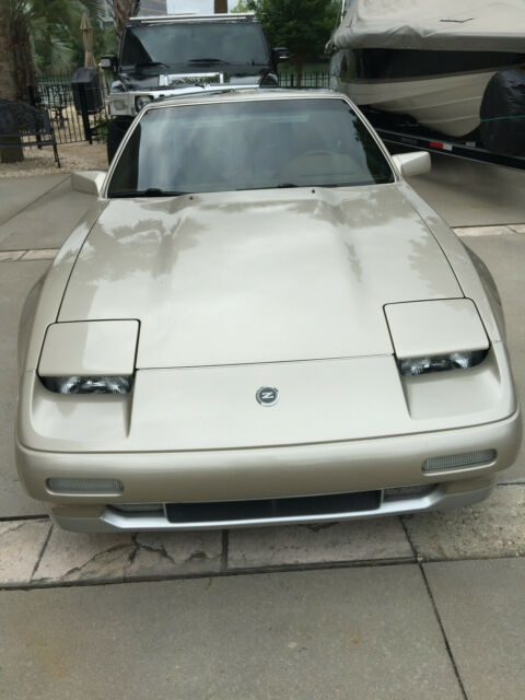1988 Champaigne Nissan 300ZX Coupe