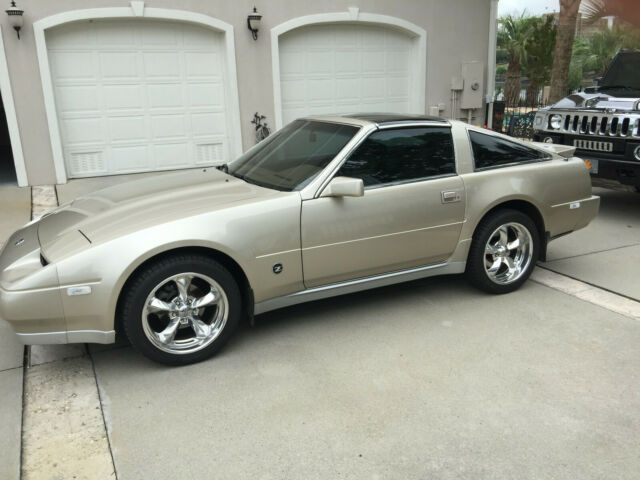 1988 Champaigne Nissan 300ZX Coupe