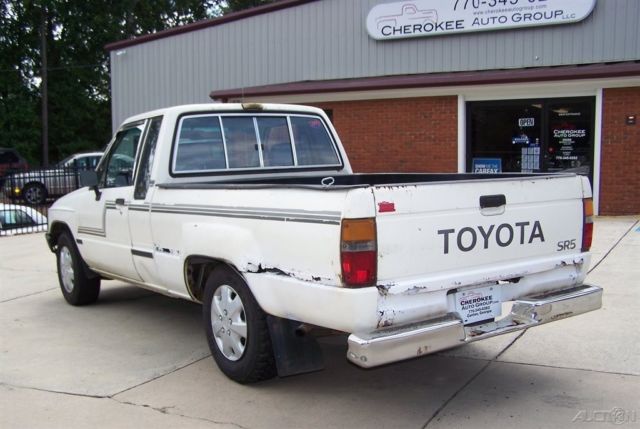 1984 White Toyota Pickup Pickup Truck
