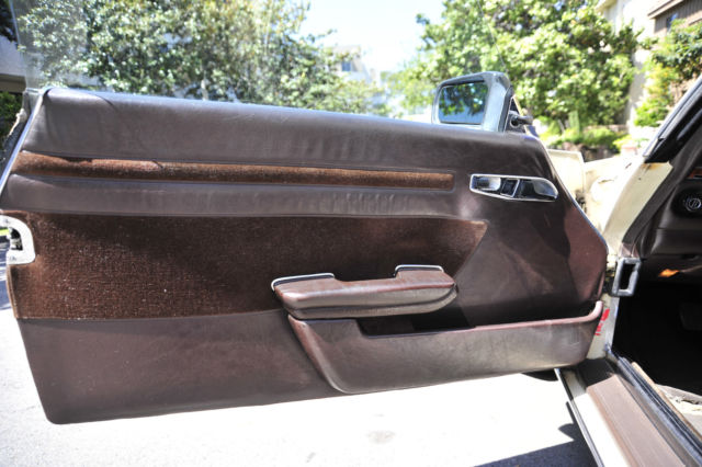 1980 Cream Mercedes-Benz SL-Class Coupe