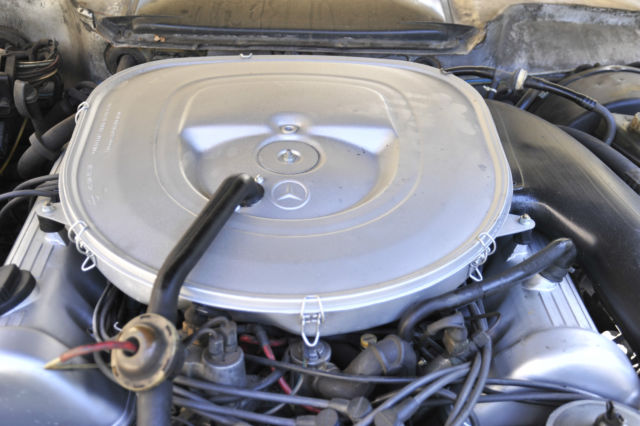 1980 Cream Mercedes-Benz SL-Class Coupe