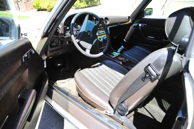 1980 Cream Mercedes-Benz SL-Class Coupe