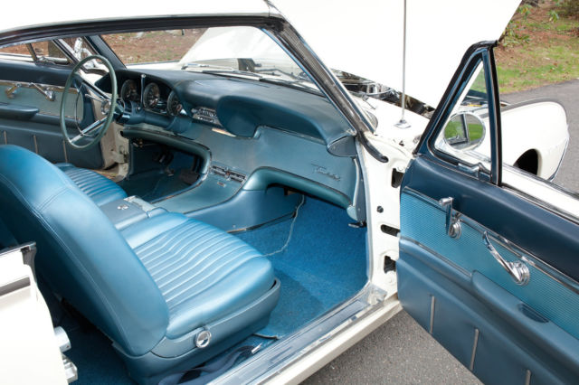 1962 White Ford Thunderbird Coupe