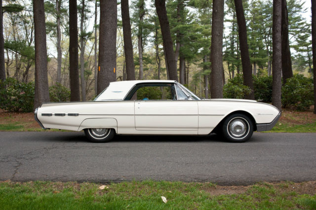 1962 White Ford Thunderbird Coupe