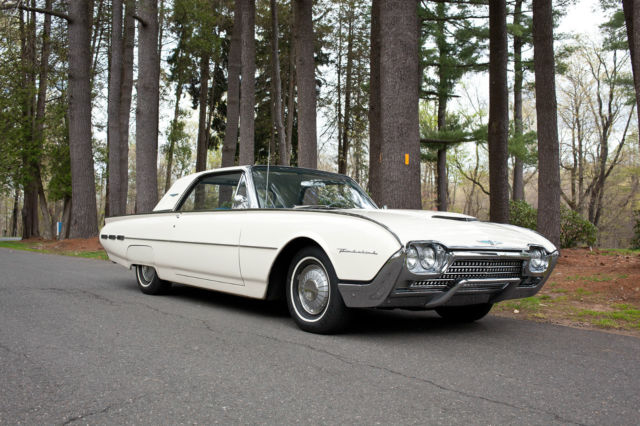 1962 White Ford Thunderbird Coupe