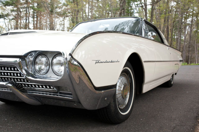 1962 White Ford Thunderbird Coupe