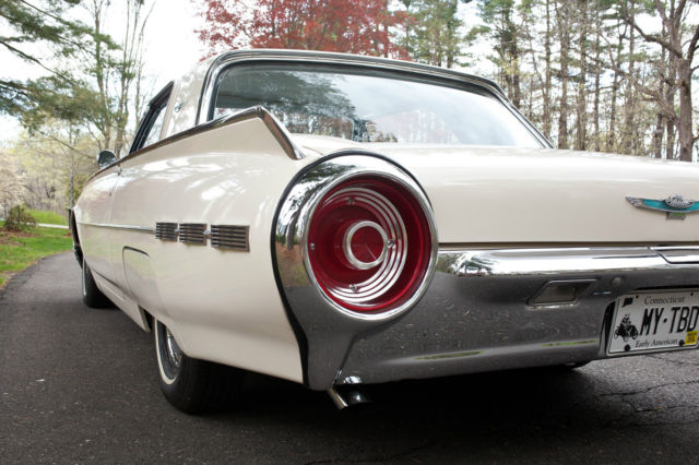 1962 White Ford Thunderbird Coupe