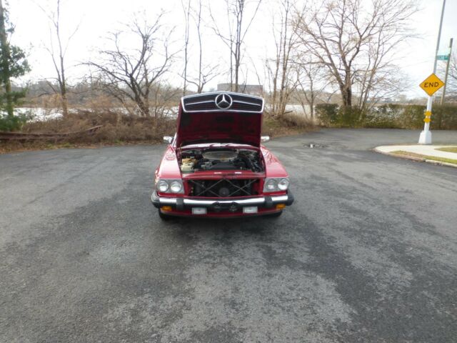 1987 Red Mercedes-Benz SL-Class Convertible