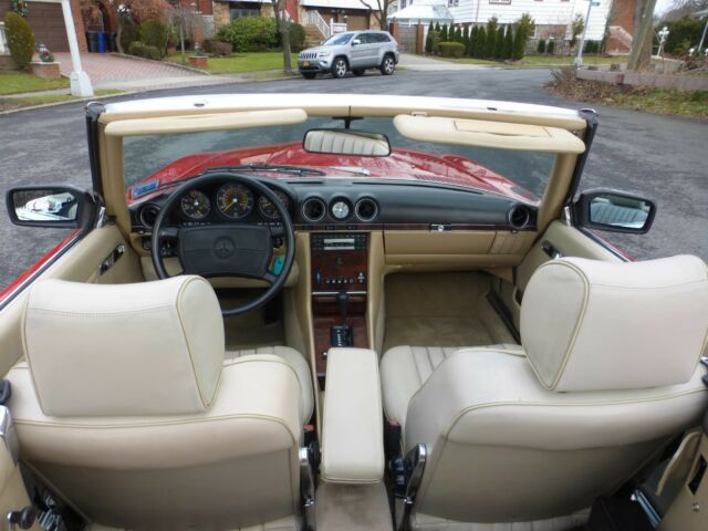 1987 Red Mercedes-Benz SL-Class Convertible