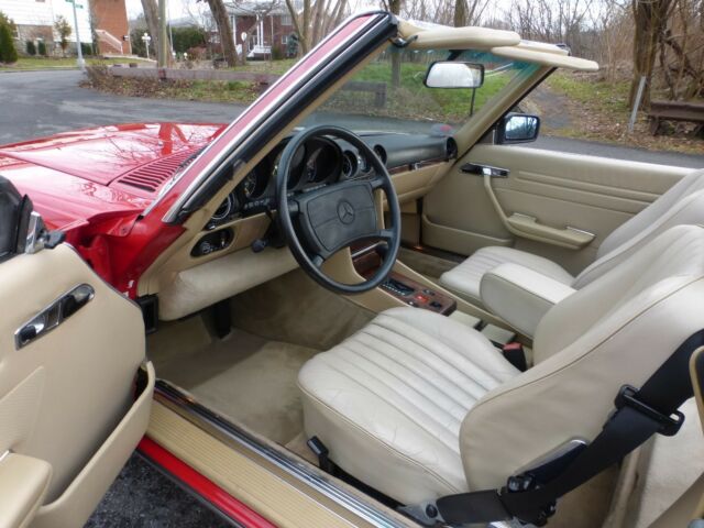 1987 Red Mercedes-Benz SL-Class Convertible