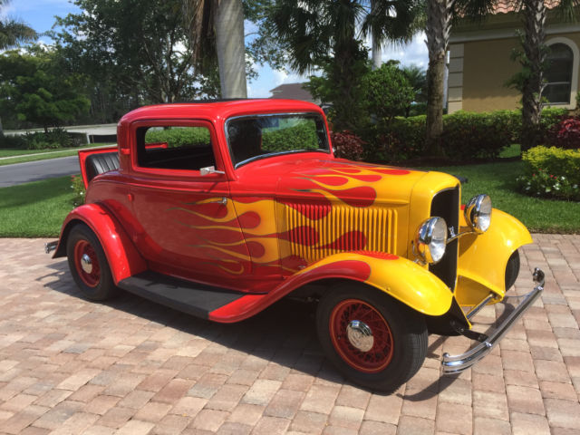 1932 RED Ford 3 WINDOW COUPE Coupe