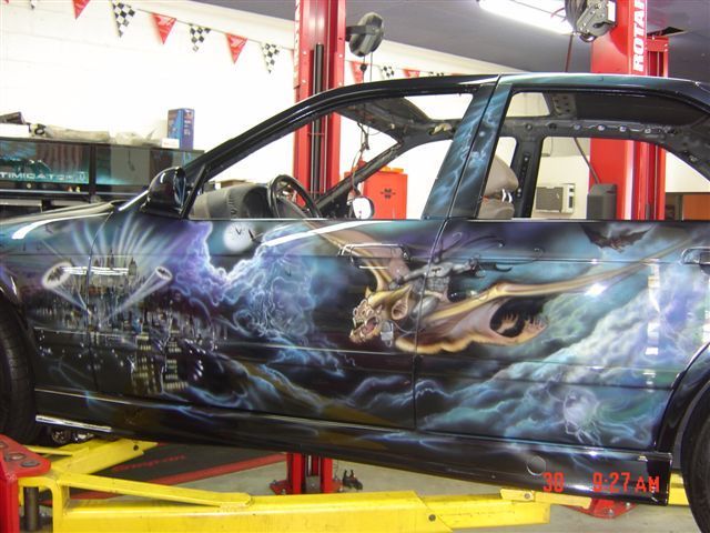 1992 Black BMW 3-Series Sedan