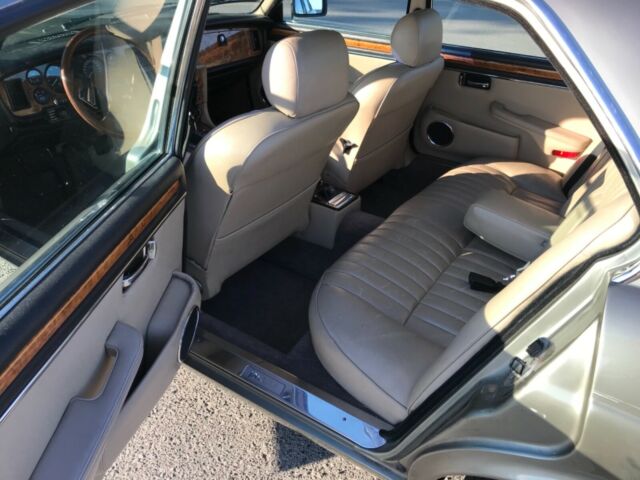 1988 Green Jaguar XJ Sedan