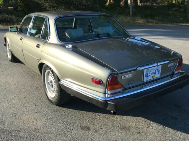 1988 Green Jaguar XJ Sedan