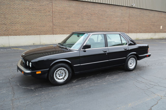 1988 Black BMW 5-Series 4 door sedan