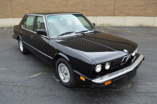 1988 Black BMW 5-Series 4 door sedan