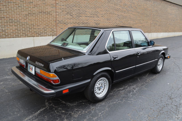 1988 Black BMW 5-Series 4 door sedan