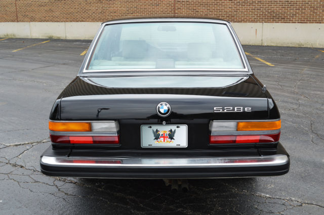 1988 Black BMW 5-Series 4 door sedan
