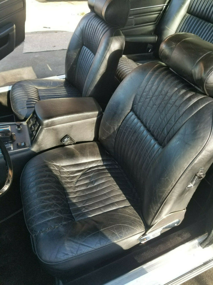 1977 Silver Jaguar XJ6 Coupe